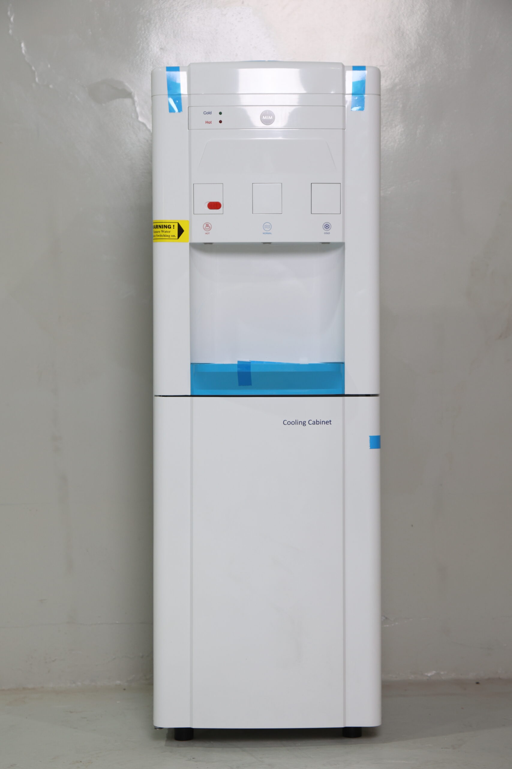WATER DISPENSER - Image 1